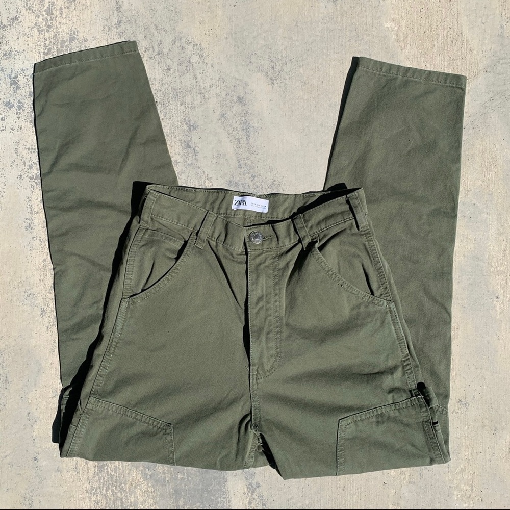 Green cargo pants